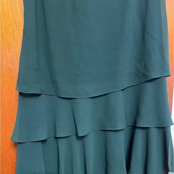 Green ruffled NWT size 8 Ralph Lauren dress. - Picture 5 of 6